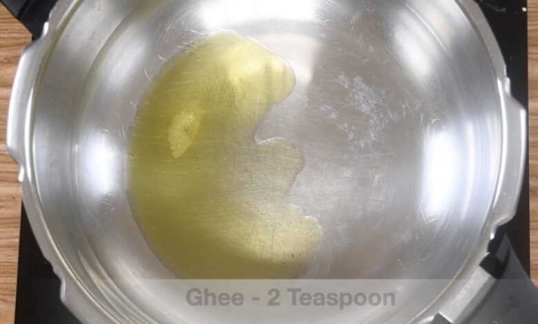 Heat two tablespoons of ghee